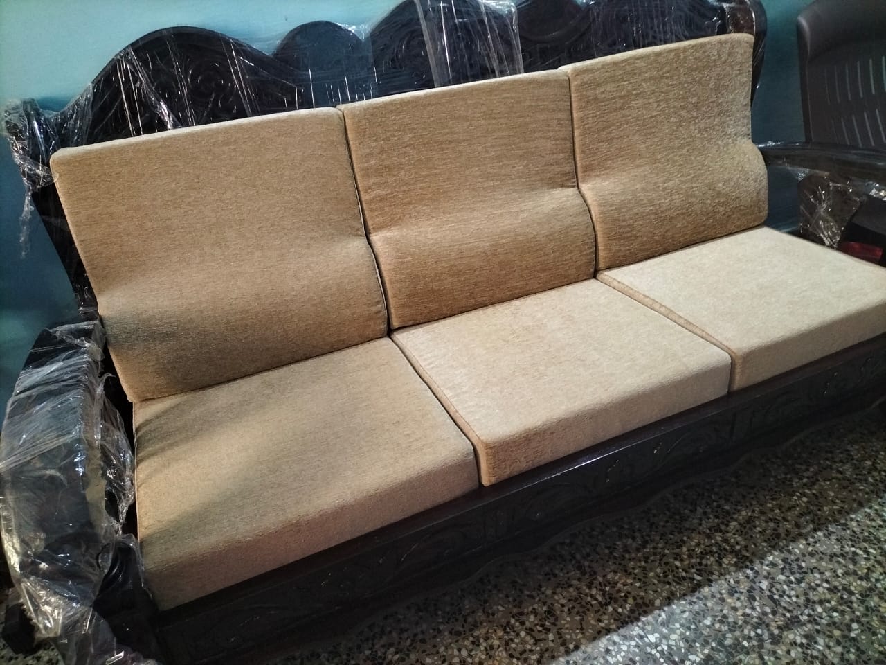 Beige sofa set